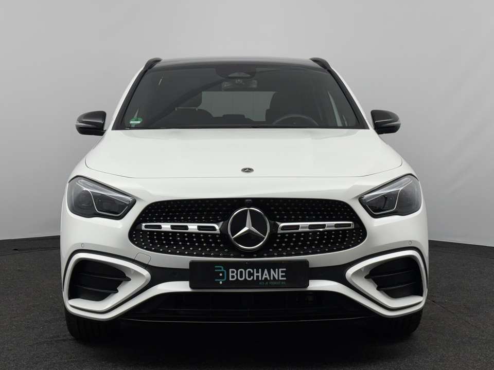 Mercedes-Benz GLA 200 - Imagem 15