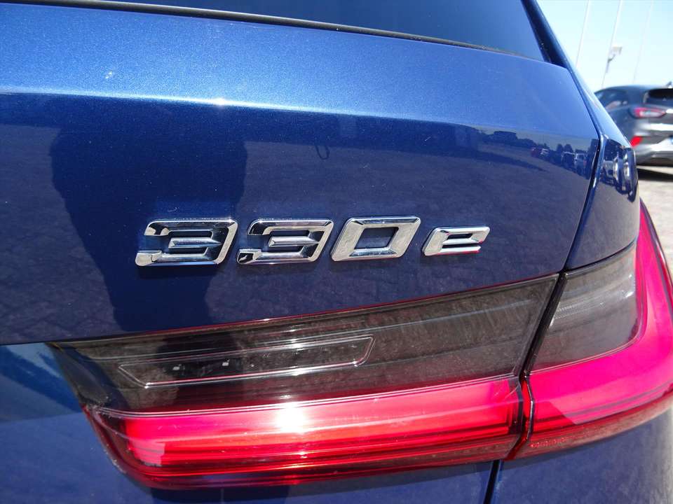BMW 330 - Imagem 6