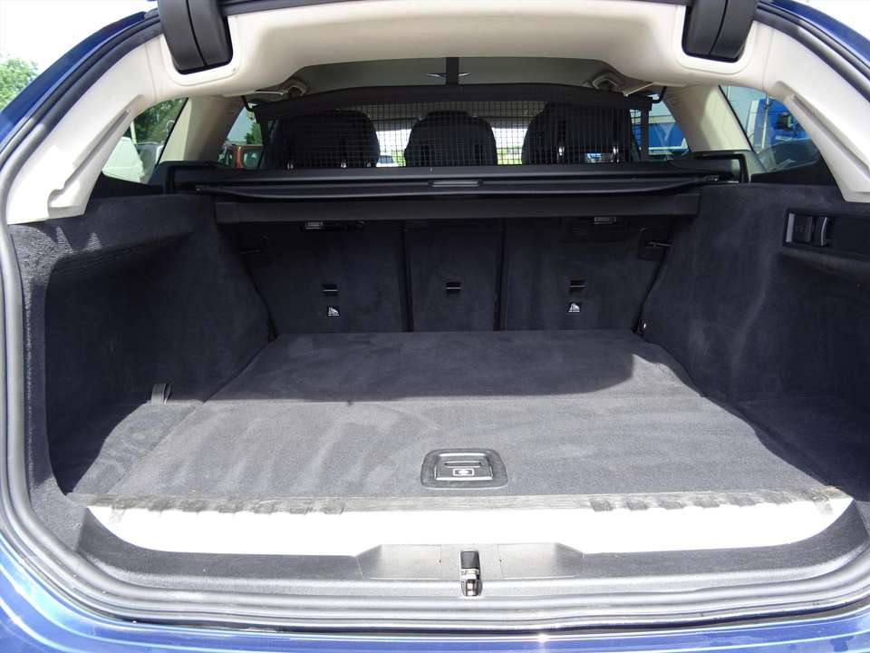 BMW 330 - Imagem 9