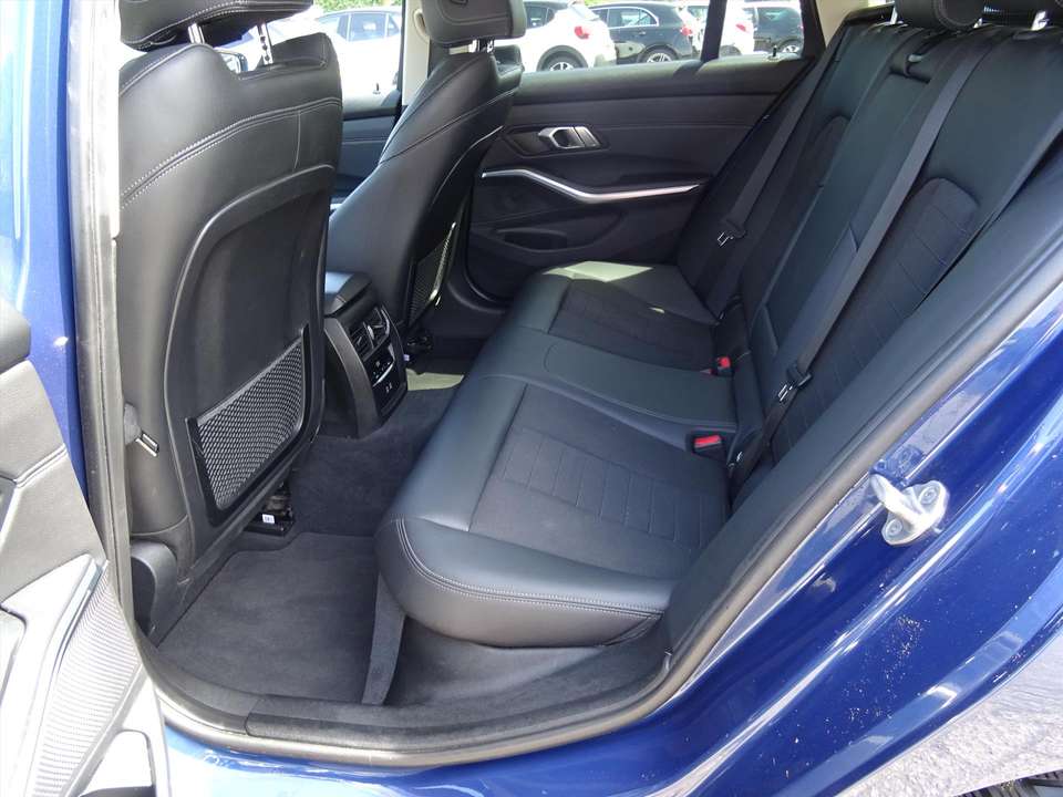 BMW 330 - Imagem 11