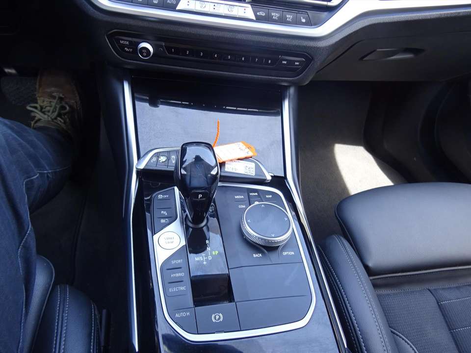 BMW 330 - Imagem 15