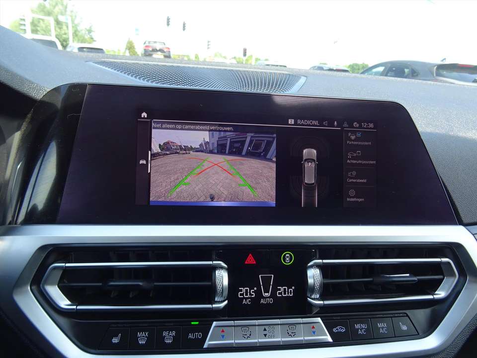 BMW 330 - Imagem 16