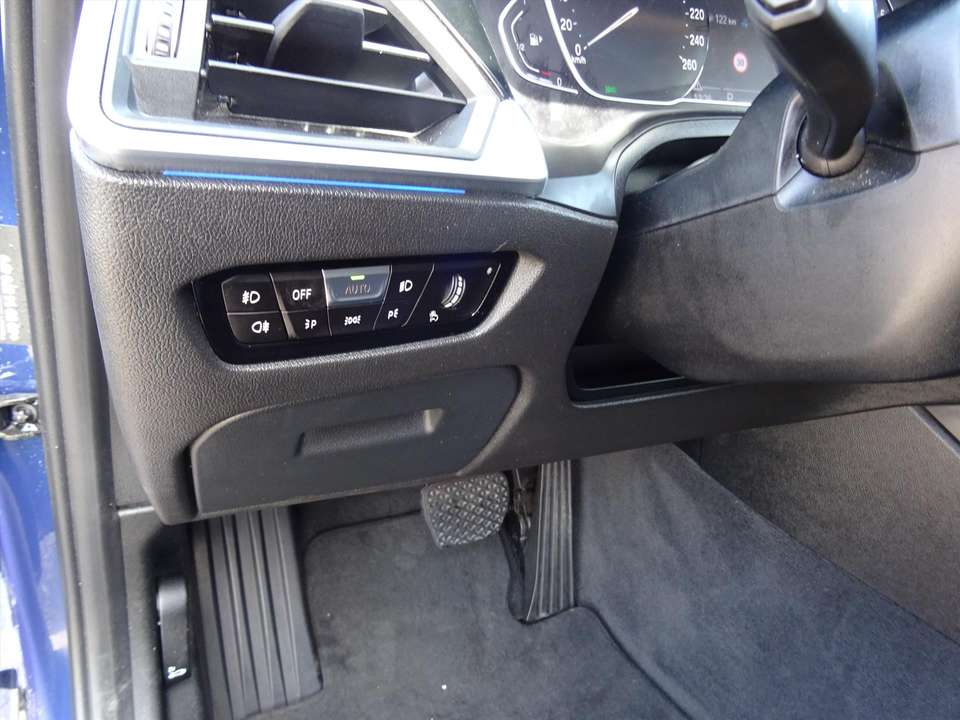 BMW 330 - Imagem 19