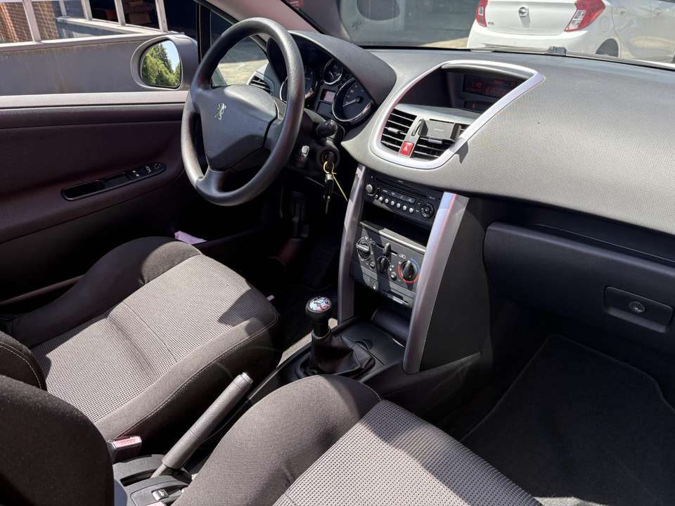 Peugeot 207 - Imagem 13
