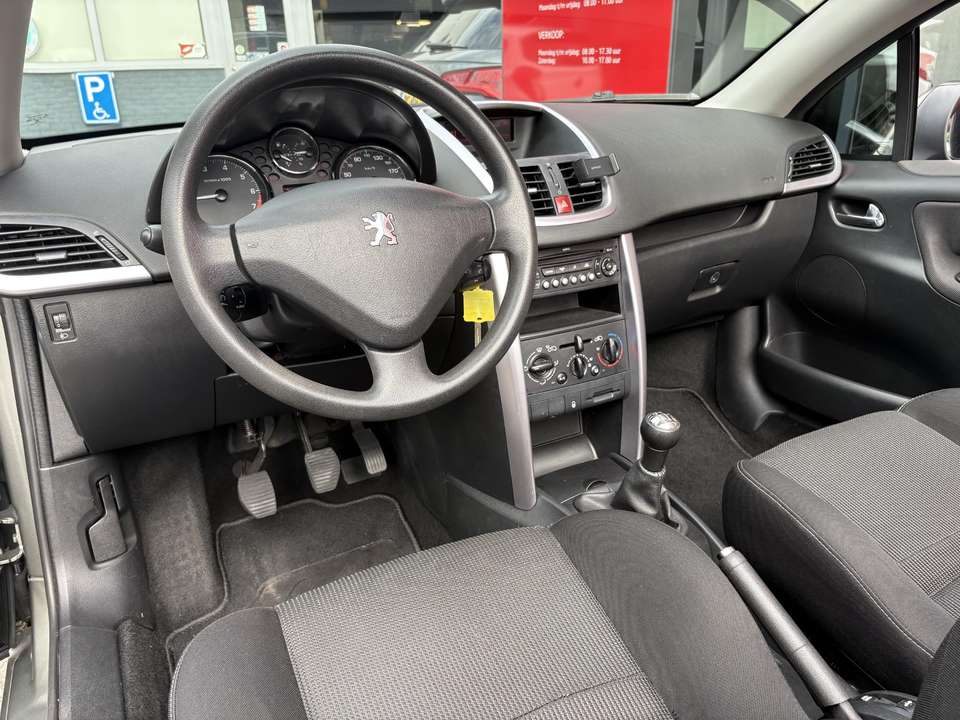 Peugeot 207 - Imagem 16