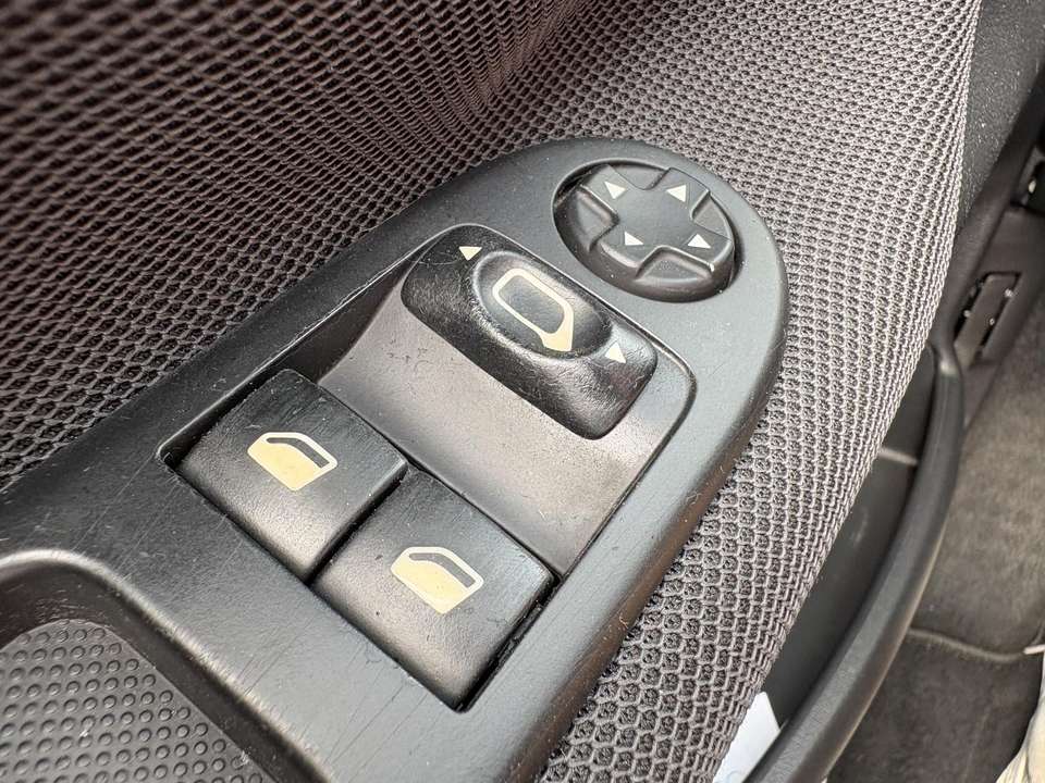 Peugeot 207 - Imagem 17