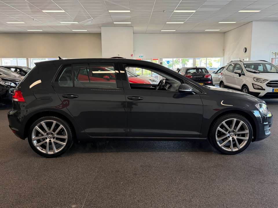 Volkswagen Golf - Imagem 6