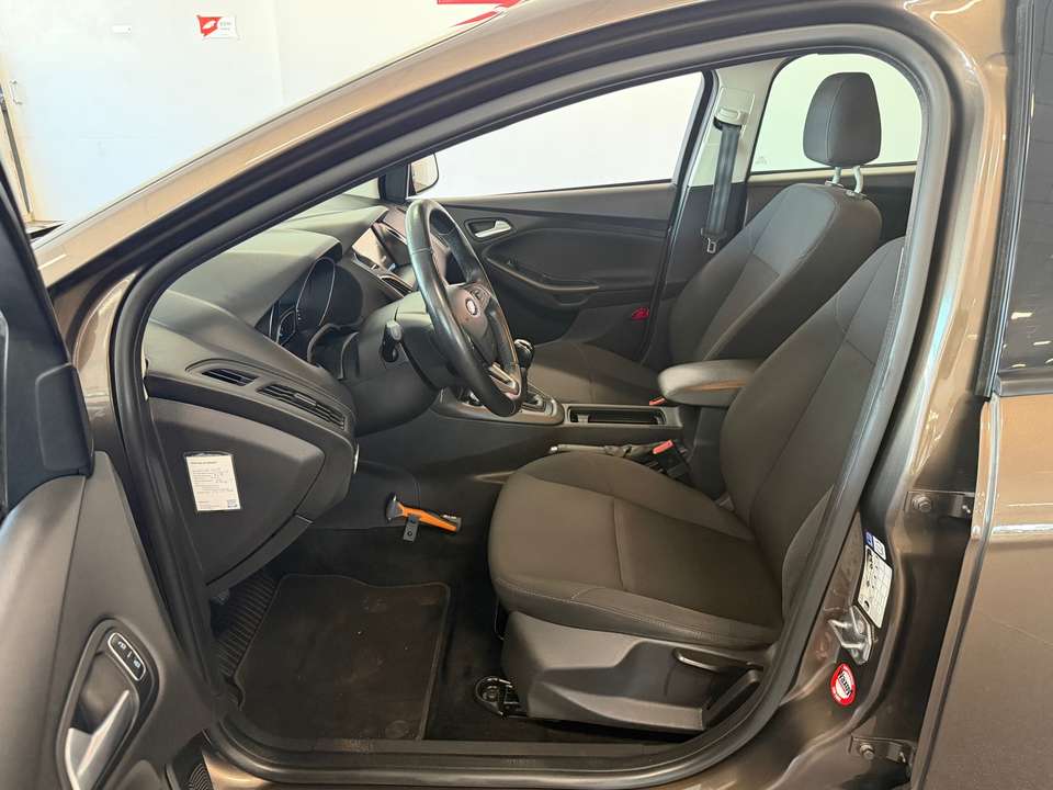 Ford Focus - Imagem 10