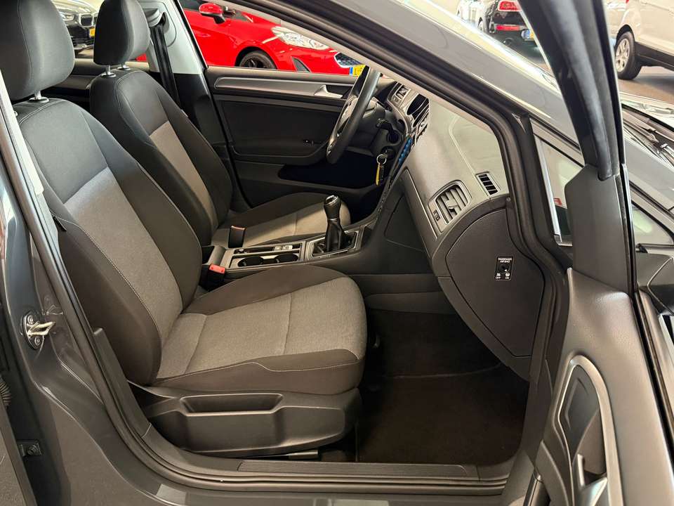Volkswagen Golf - Imagem 14