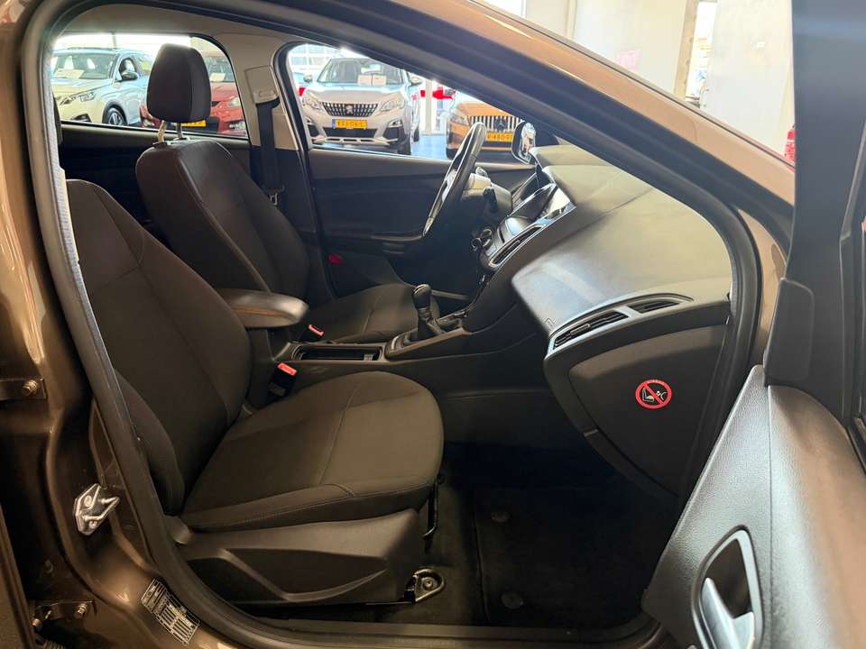Ford Focus - Imagem 15