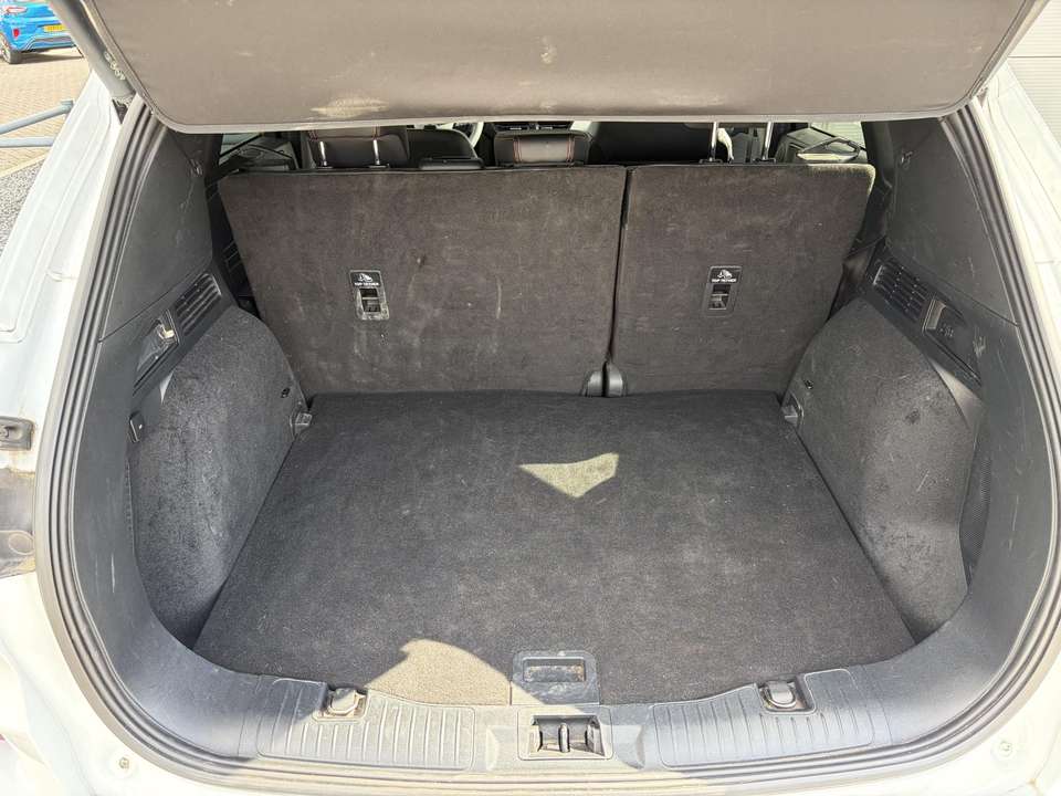 Ford Kuga - Imagem 9