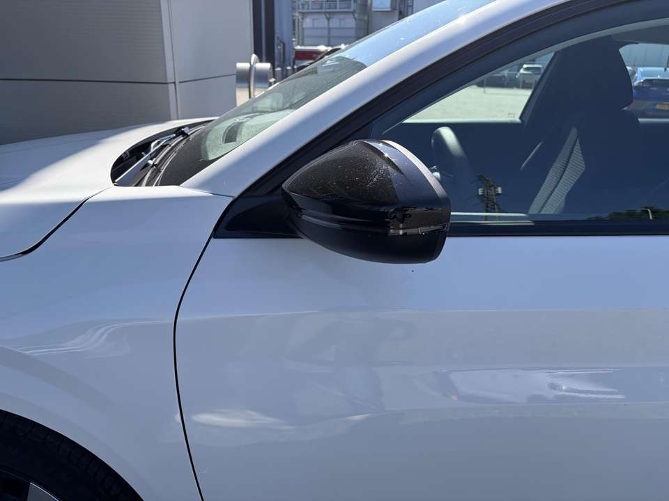 Peugeot 208 - Imagem 12