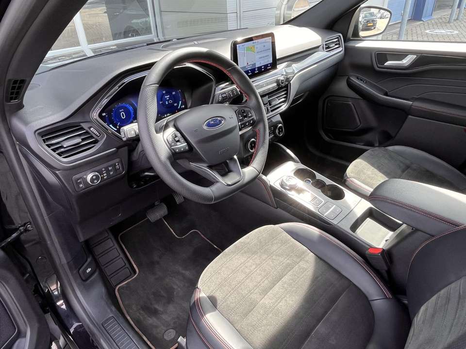 Ford Kuga - Imagem 11