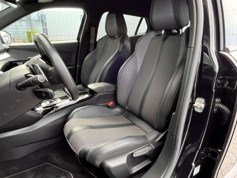 Peugeot 2008 - Imagem 11