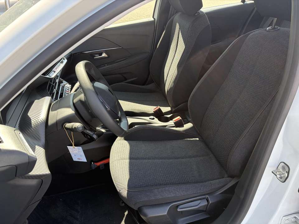 Peugeot 208 - Imagem 14