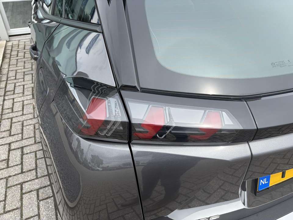 Peugeot 2008 - Imagem 13