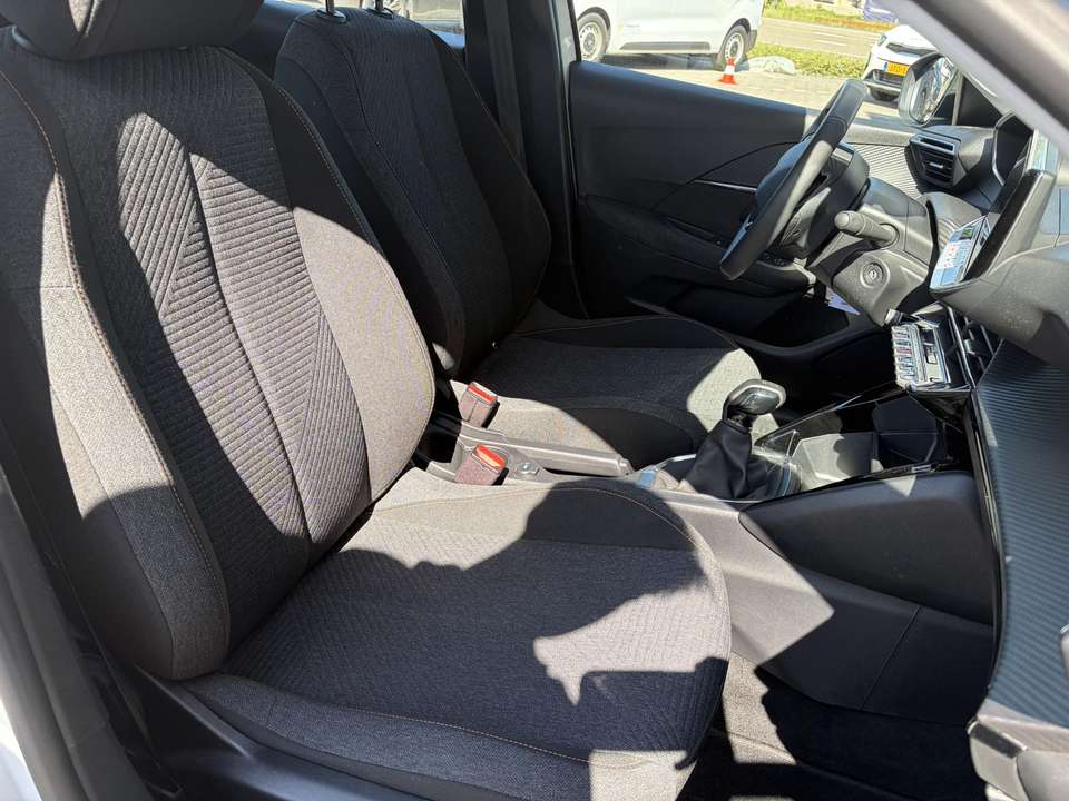 Peugeot 208 - Imagem 15
