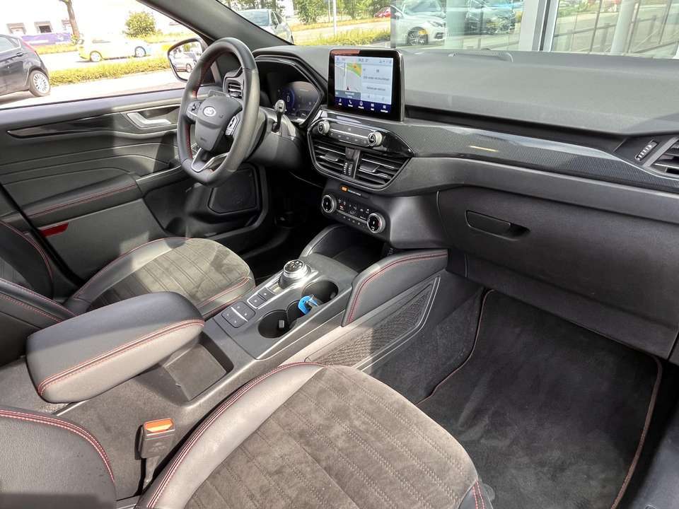 Ford Kuga - Imagem 15