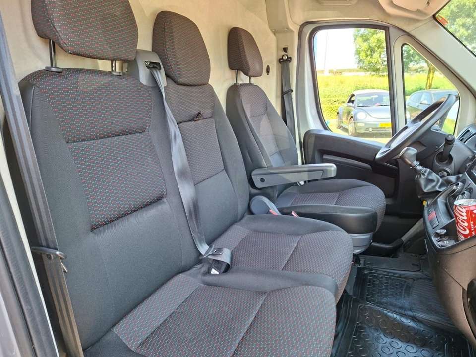 Opel Movano - Imagem 8