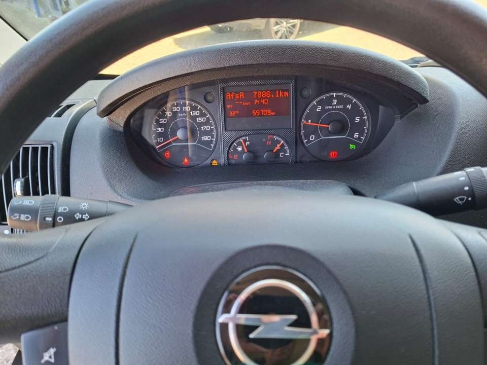 Opel Movano - Imagem 11