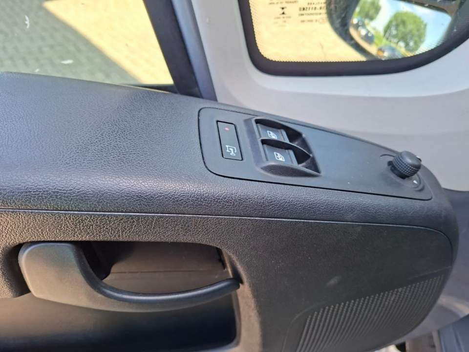 Opel Movano - Imagem 12