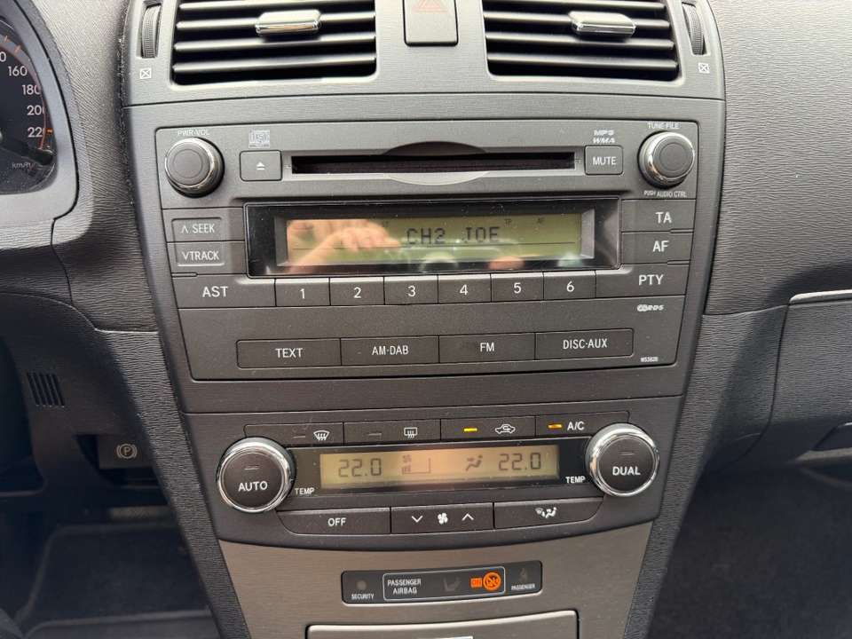 Toyota Avensis - Imagem 4