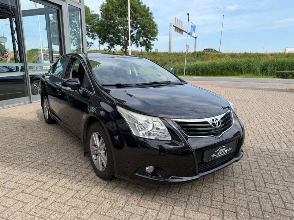 Toyota Avensis - Imagem 12