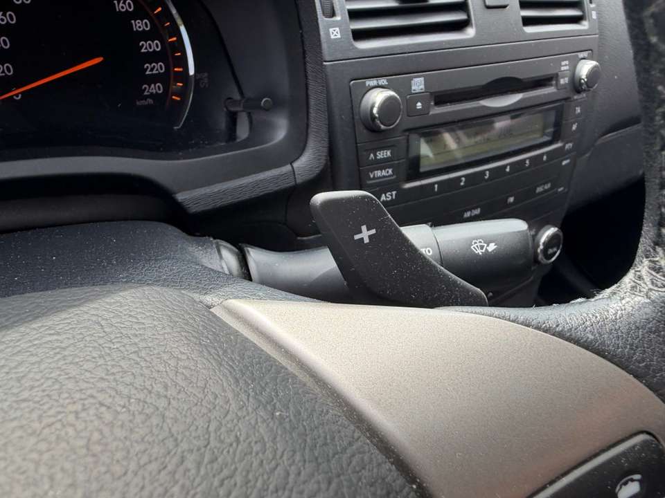 Toyota Avensis - Imagem 15
