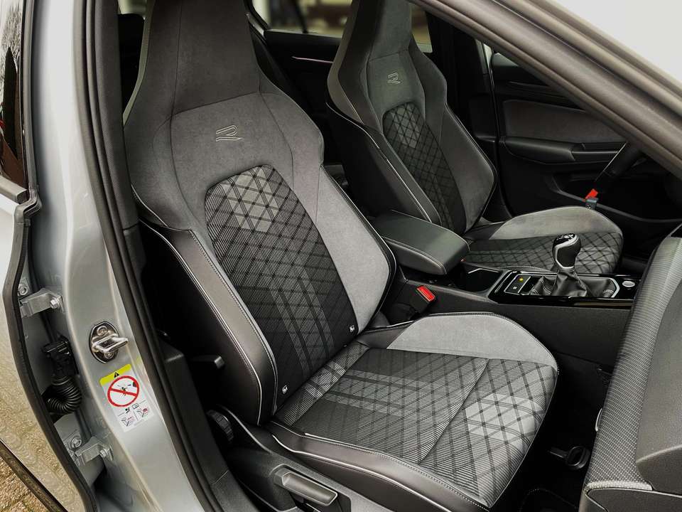 Volkswagen Golf - Imagem 12