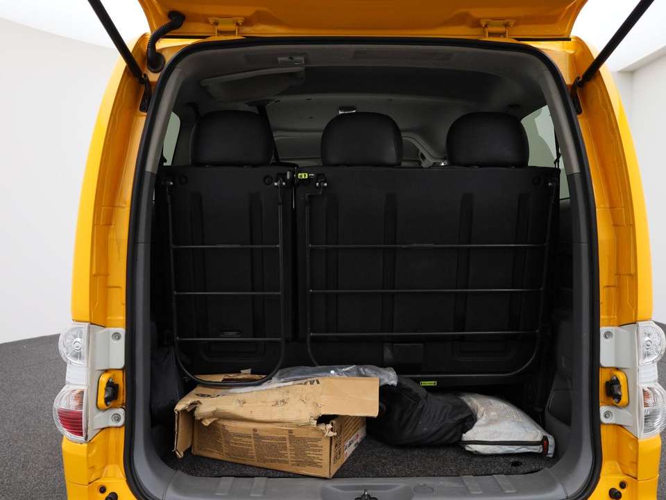 Nissan E-NV200 - Imagem 14