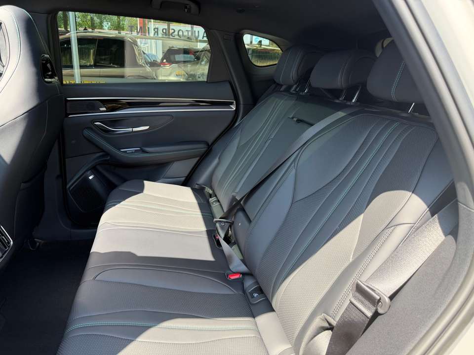 BYD Seal U - Imagem 11