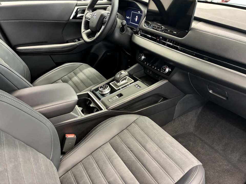Mitsubishi Outlander - Imagem 10
