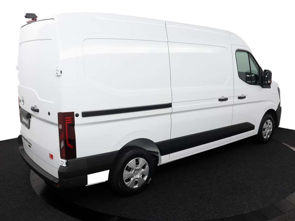 Nissan Interstar - Imagem 2
