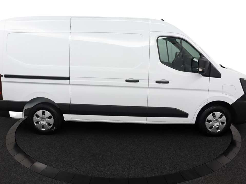 Nissan Interstar - Imagem 11