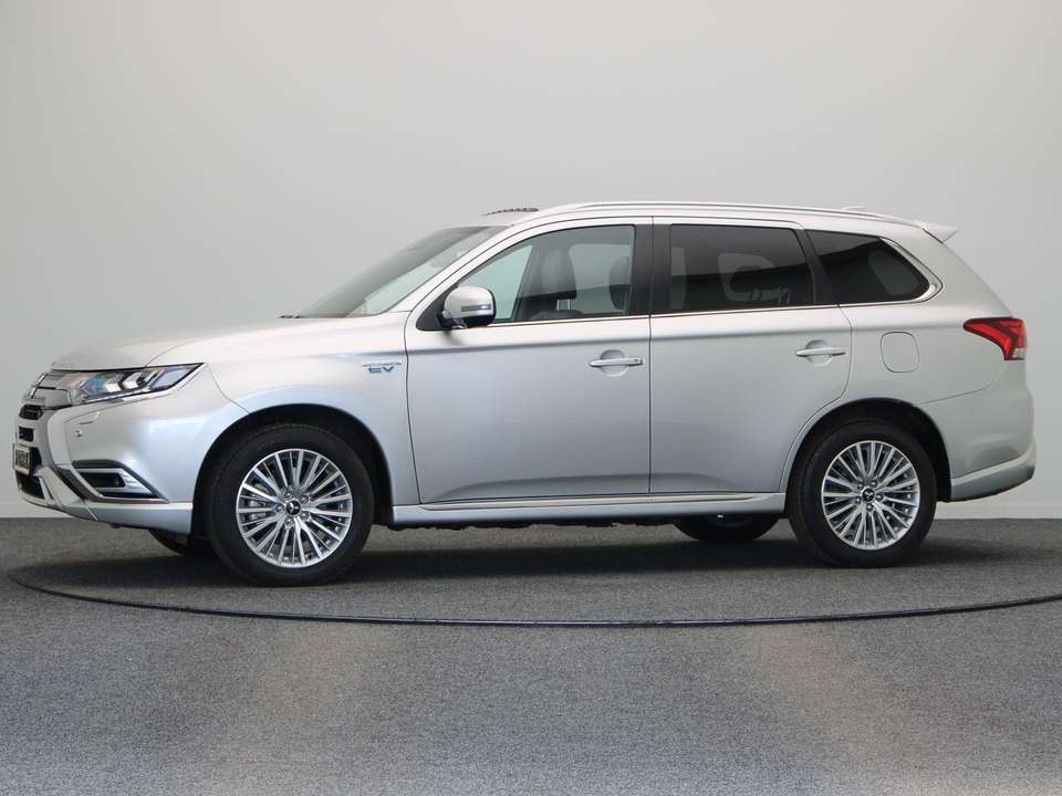 Mitsubishi Outlander - Imagem 13