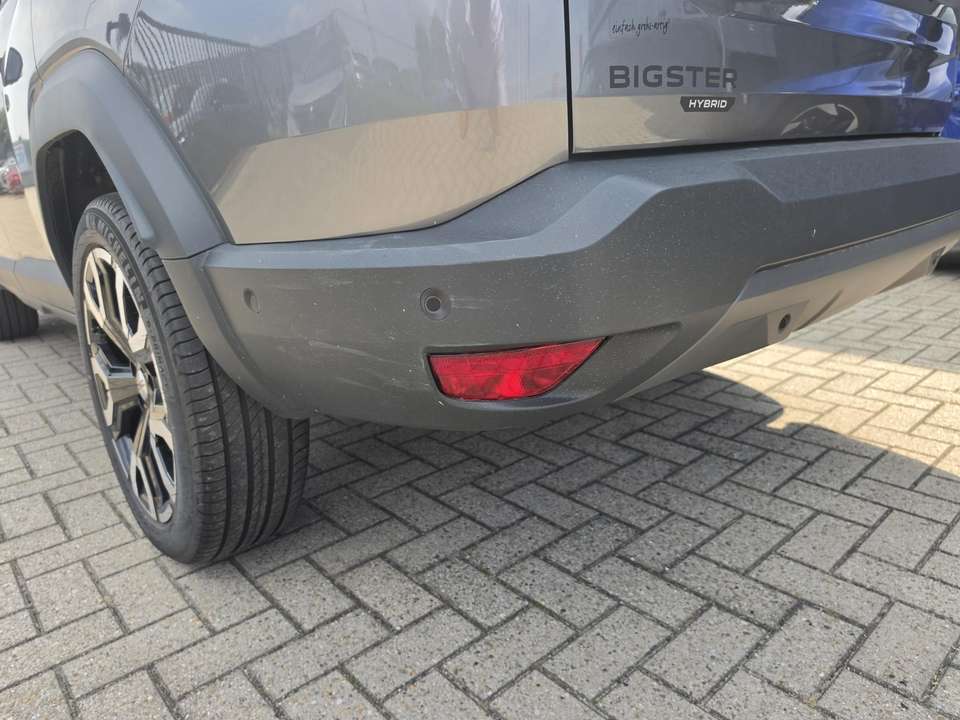 Dacia Bigster - Imagem 16