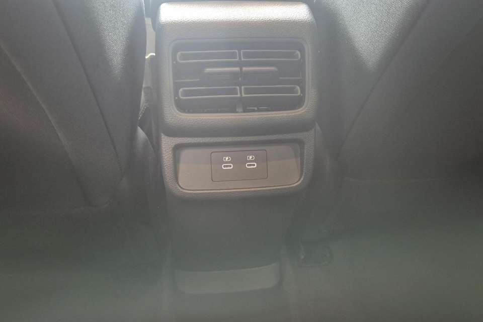 Nissan Leaf - Imagem 15