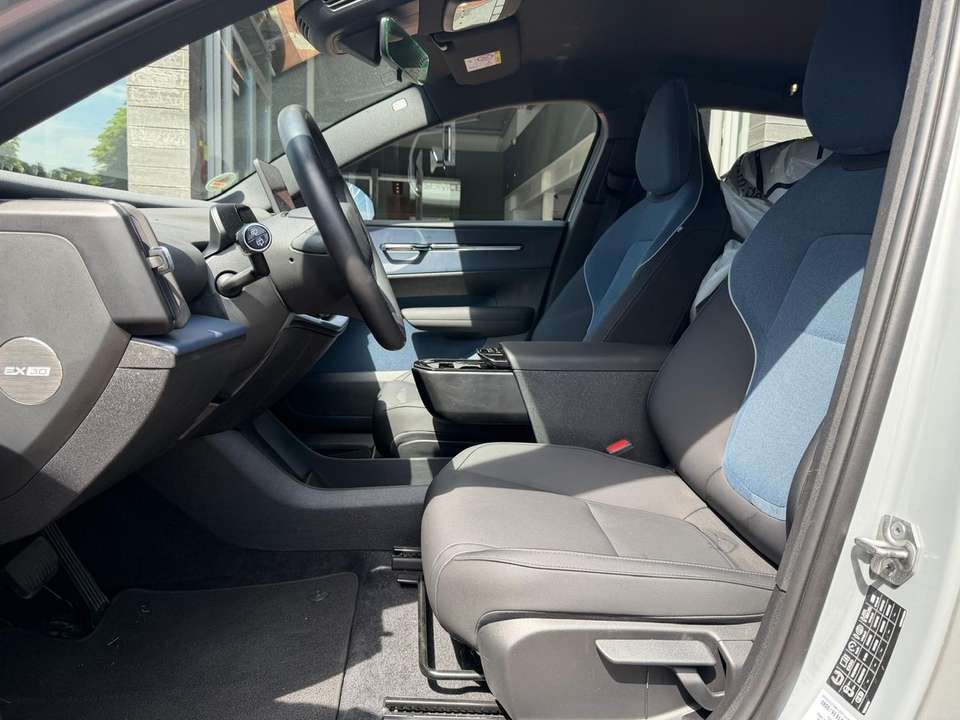 Volvo EX30 - Imagem 7