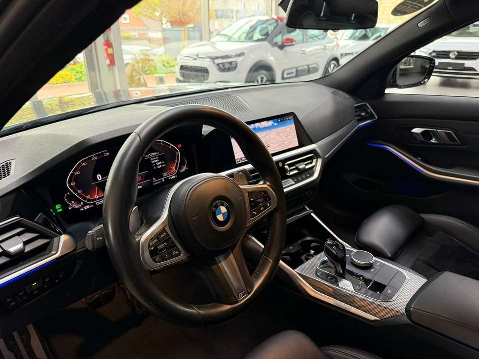 BMW 330 - Imagem 9