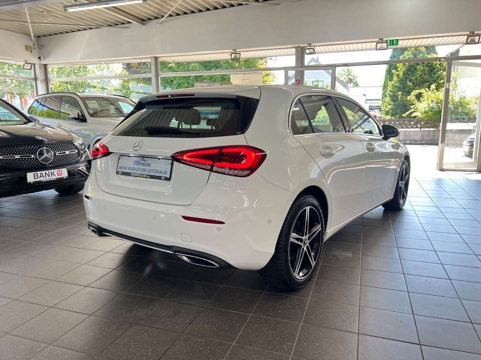 Mercedes-Benz A 180 - Imagem 11