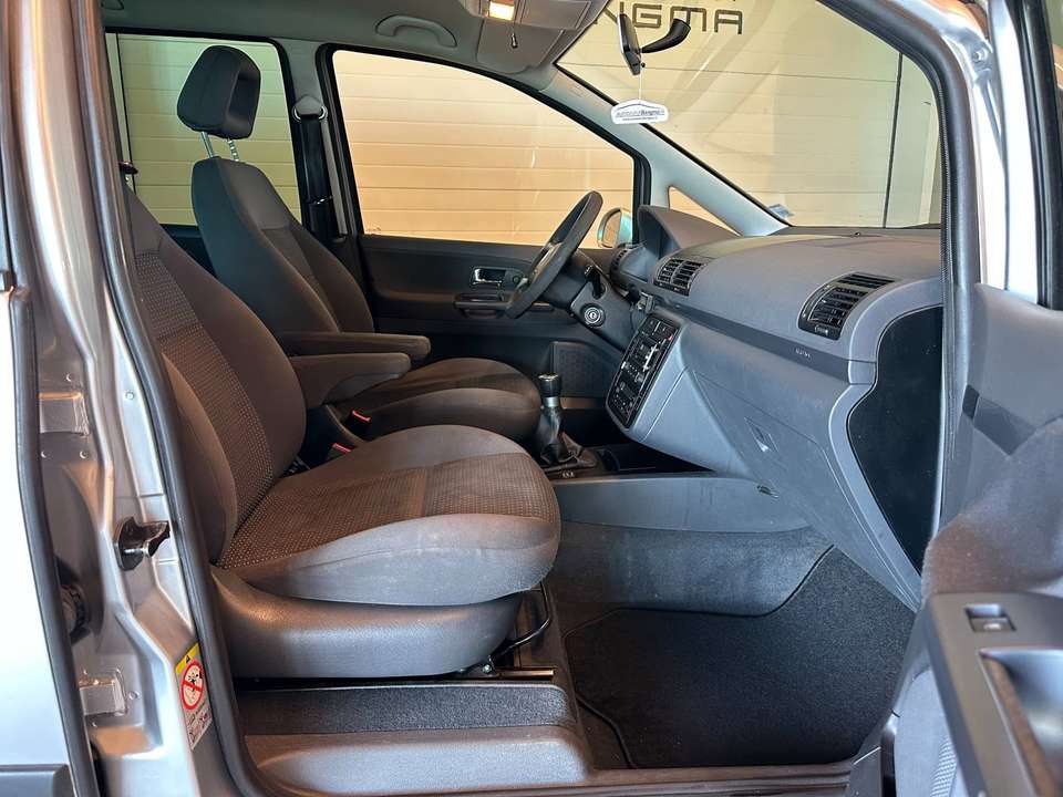 SEAT Alhambra - Imagem 5
