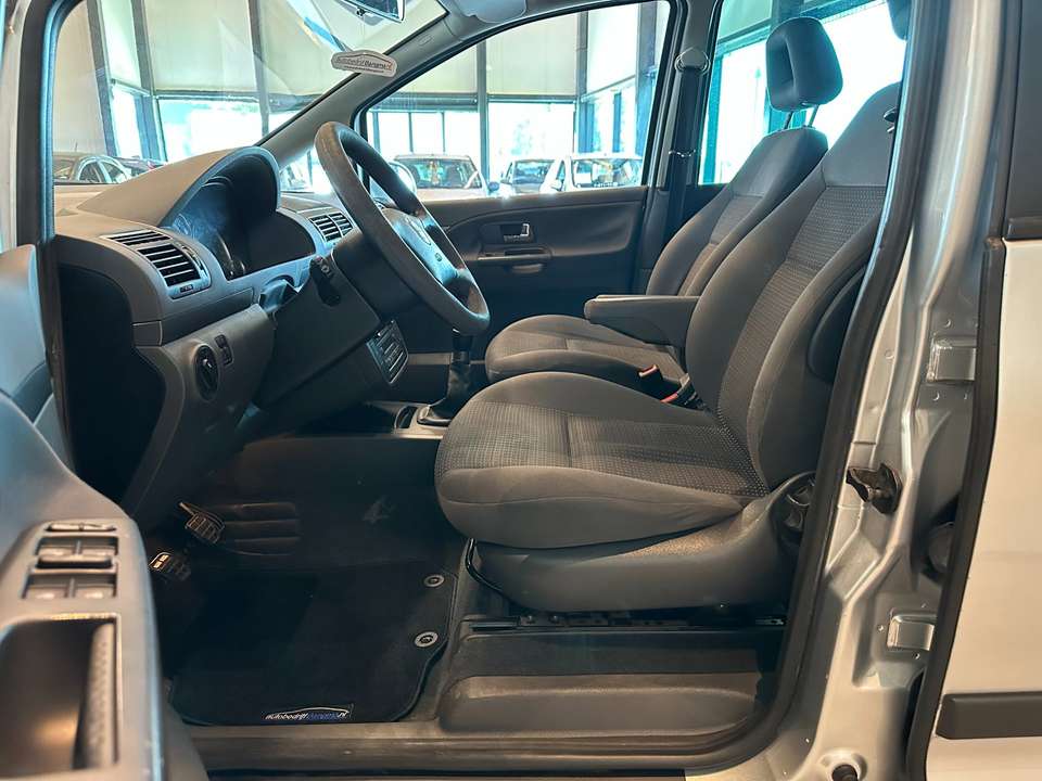 SEAT Alhambra - Imagem 6
