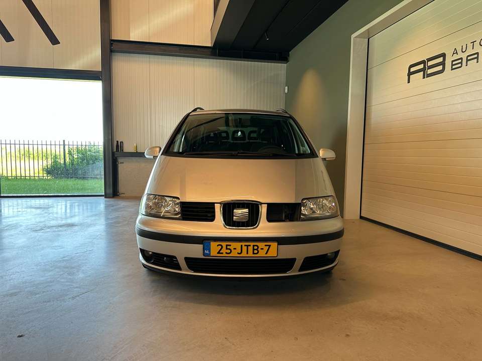 SEAT Alhambra - Imagem 11