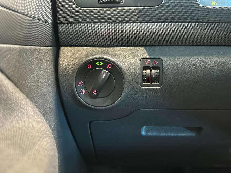 SEAT Alhambra - Imagem 17