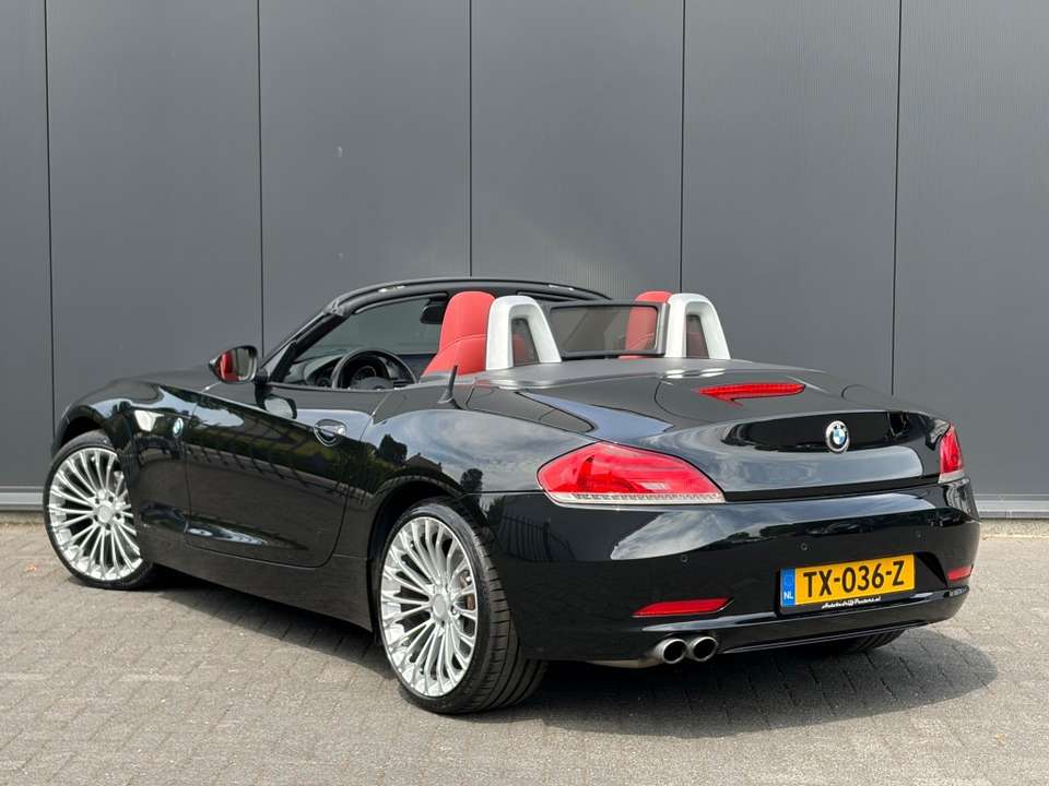 BMW Z4 - Imagem 8