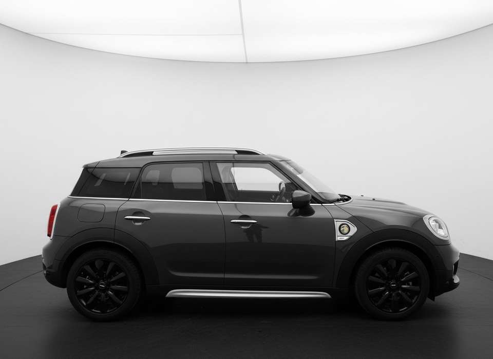 MINI Cooper SE Countryman - Imagem 4