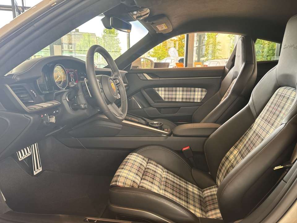 Porsche 992 - Imagem 9