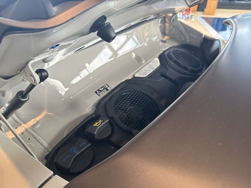Porsche 992 - Imagem 12