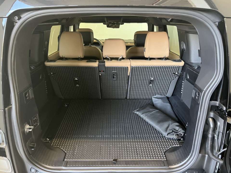 Land Rover Defender - Imagem 10
