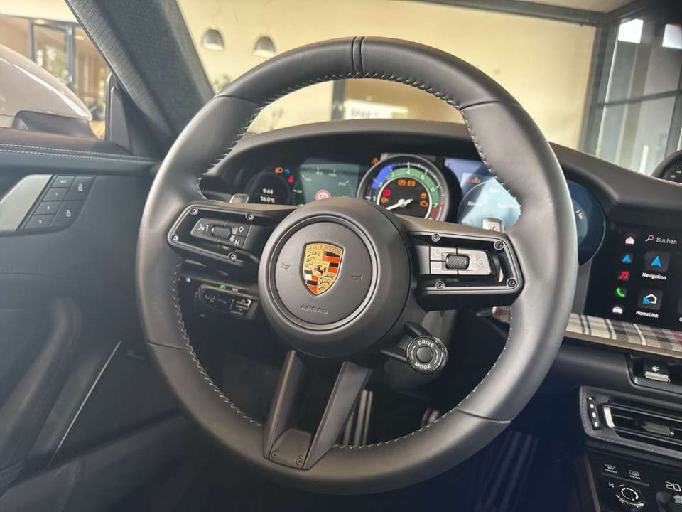 Porsche 992 - Imagem 15